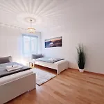 Sweet Home, & Quiet Διαμέρισμα