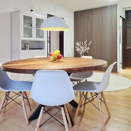 Sweet Home, & Quiet Daire *