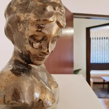 Sweet Home, & Quiet Münih