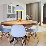 Sweet Home, & Quiet Апартаменты *