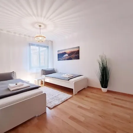 Sweet Home, & Quiet Apartment